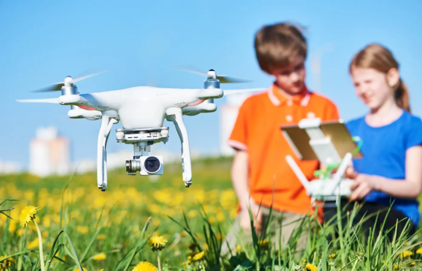 دوره آموزش هلی شات و کوادکوپتر