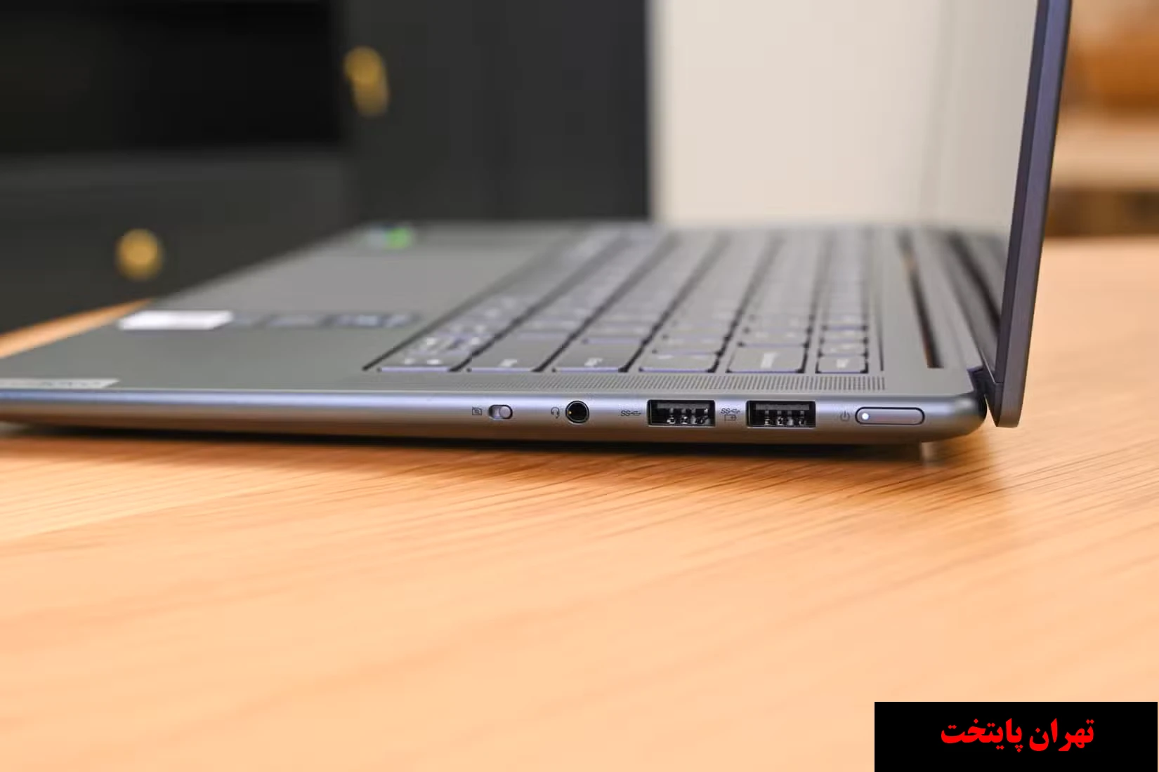 پورت های کناری لپ تاپ Lenovo Slim Pro 9i 14 Gen 8.