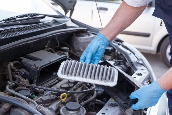 تعویض فیلتر هوای خودرو