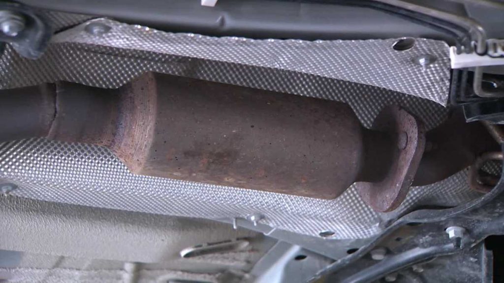 چگونه مبدل کاتالیزوری را بدون حذف آن تمیز کنیم