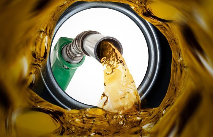 بنزین در باک خودرو